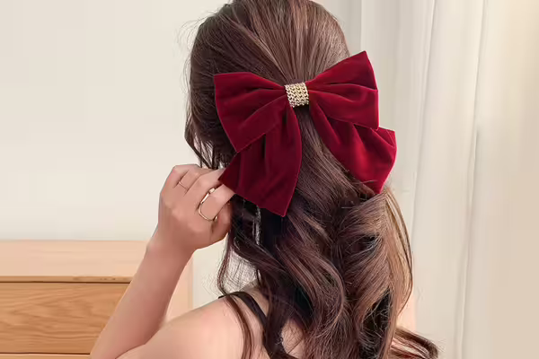 赫本風高級絨質&times;蝴蝶髮夾