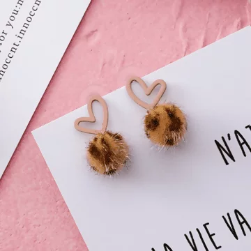 鏤空愛心豹紋毛球×吊墜耳環