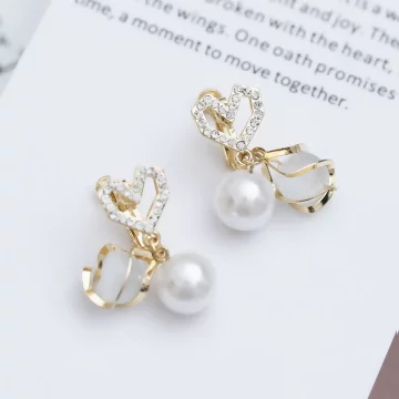 鑲鑽愛心雙珠琉璃&times;螺旋耳夾