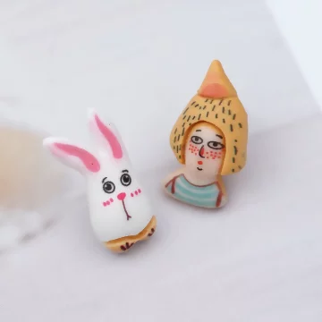 花臉男和他的兔子&times;不對稱吊墜耳環