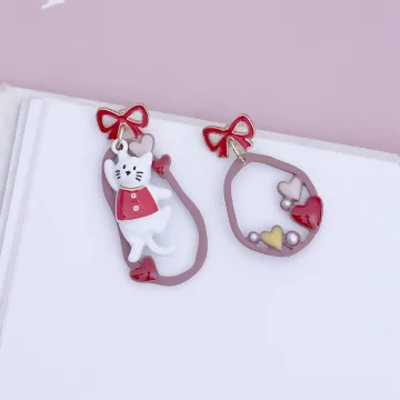 領結愛心小貓&times;不對稱吊墜耳環