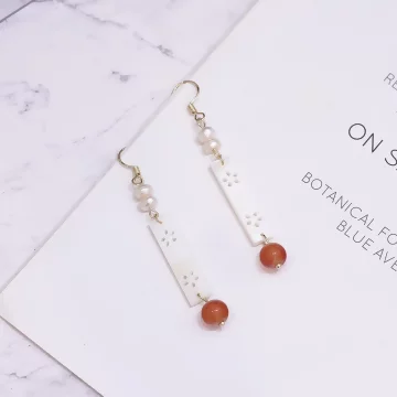 白貝長方條紅瑪瑙&times;吊墜耳勾