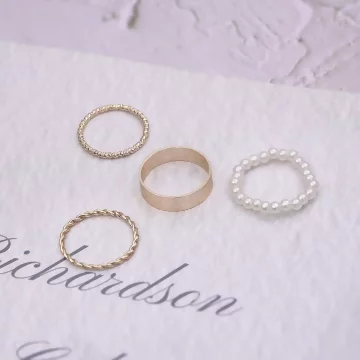 簡約白珍珠圓環×四套件戒指組×金色
