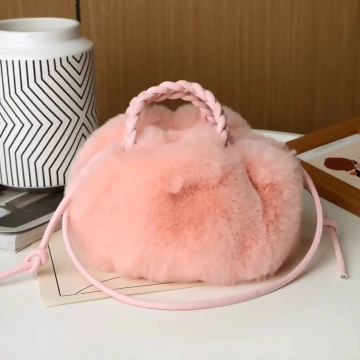 毛毛南瓜包&times;斜背包&times;粉色