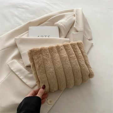 毛絨絨條紋&times;化妝包&times;卡其