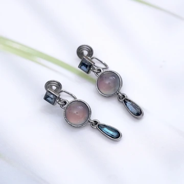 優雅水滴藍珠×蚊香盤U型耳夾