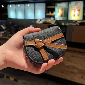 禮物綁帶荔枝紋皮革&times;風琴卡夾&times;黑色