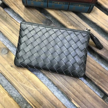 中性質感編織皮革&times;拉鍊零錢包&times;黑色