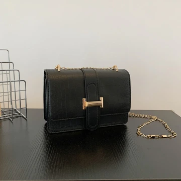 鱷魚石紋經典H扣×斜背包×黑色