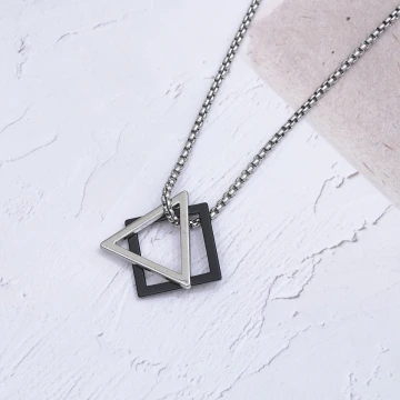 鏤空三角方塊×長項鍊