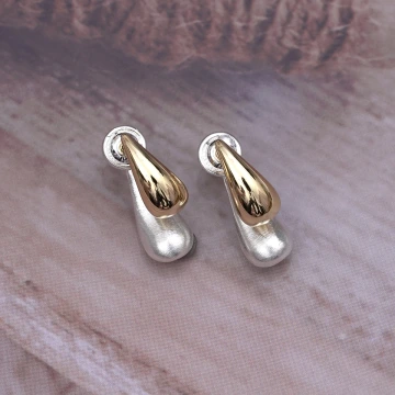 金銀撞色水滴&times;後掛式吊墜耳環