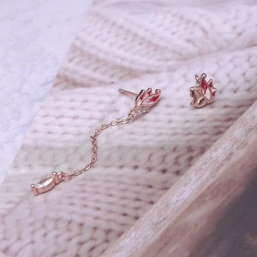 紅火小狐仙×不對稱吊墜耳環