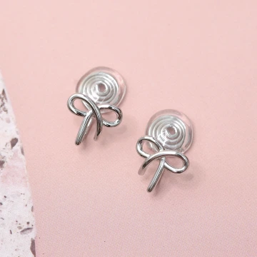 線條蝴蝶結&times;蚊香盤U型耳夾