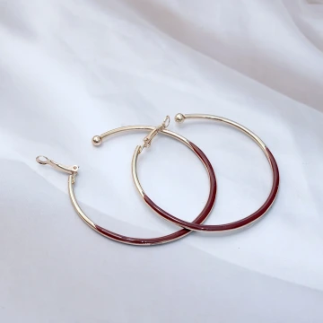 金屬大紅圈&times;三角耳夾