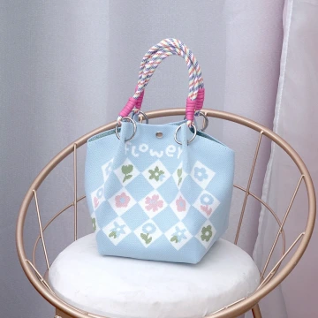 藍底碎花&times;針織手提袋