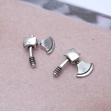 個性復古斧頭&times;後掛式耳環