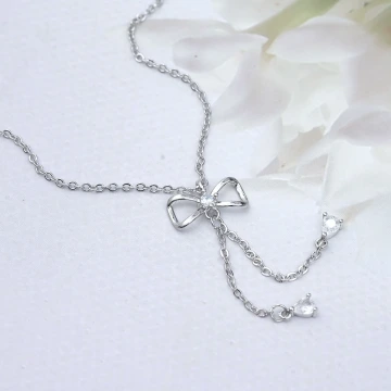 八字蝴蝶結流蘇&times;鎖骨項鍊