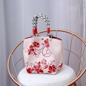 花影朱紅&times;針織手提袋