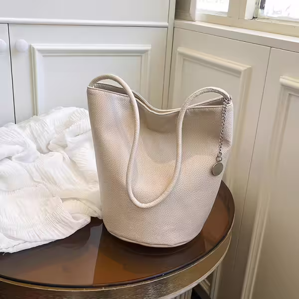 皮革圓身水桶包×肩背包×白色