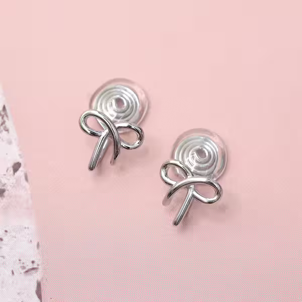 線條蝴蝶結&times;蚊香盤U型耳夾