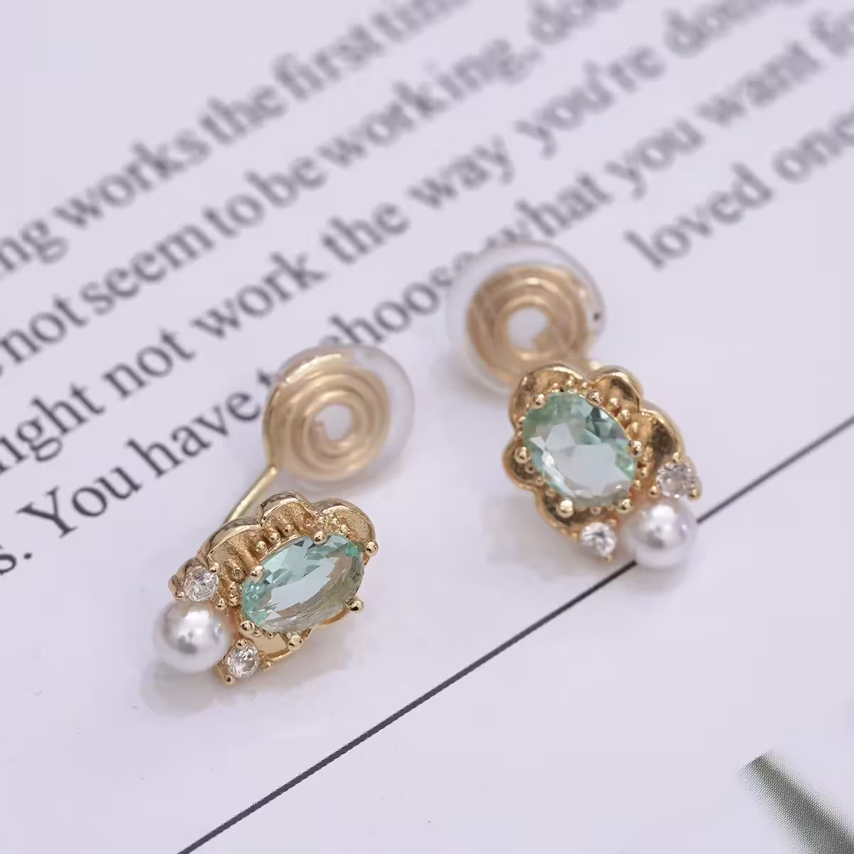 魔鏡魔鏡&times;蚊香盤U型耳夾-第1張