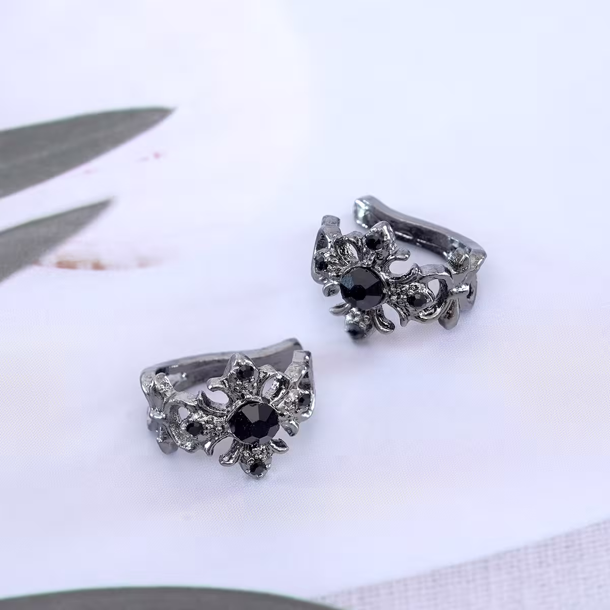 復古黑槍十字花×U型耳骨夾-第3張