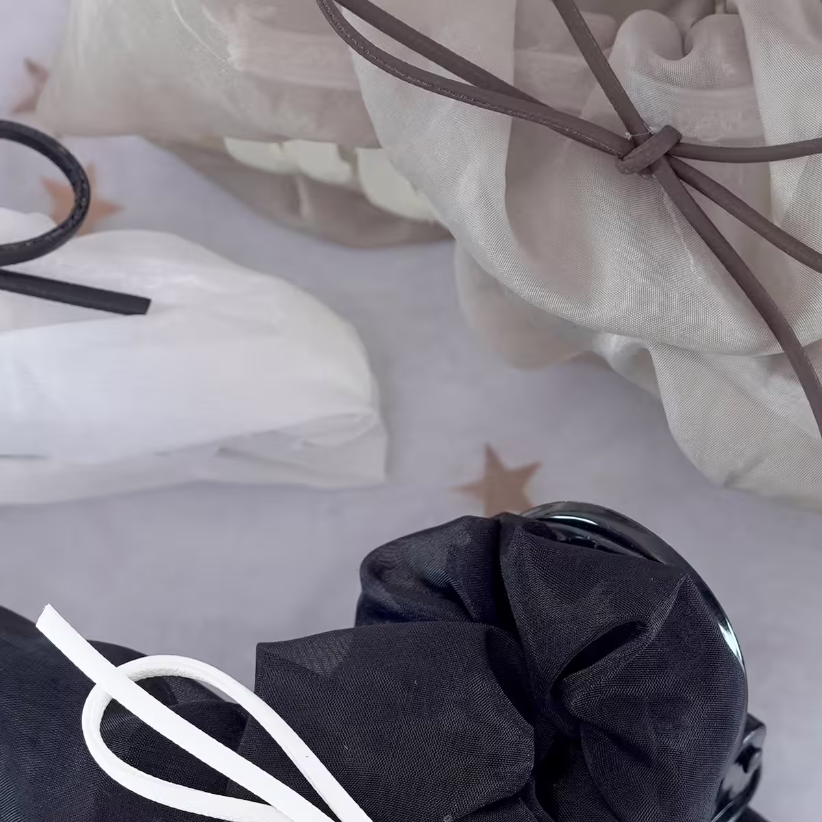 薄紗絲帶蝴蝶結×鯊魚夾×共三色-第3張