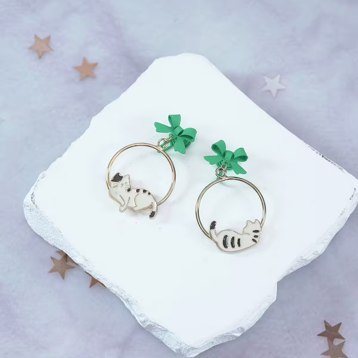 慵懶的貓咪×不對稱蚊香盤U型耳夾-第2張