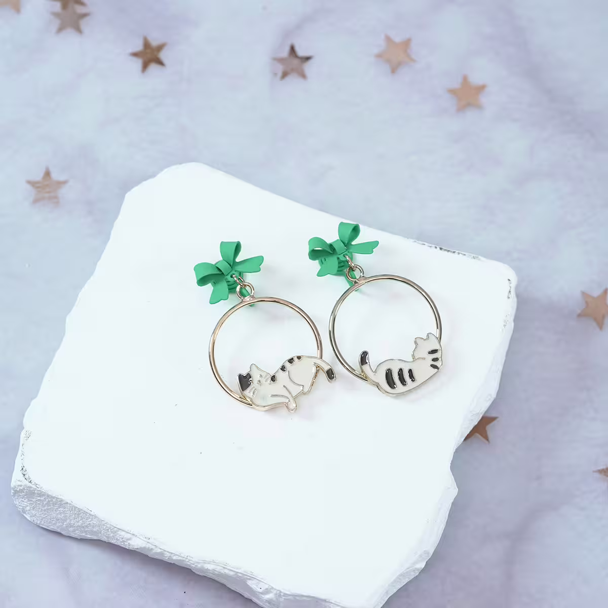 慵懶的貓咪×不對稱蚊香盤U型耳夾-第3張