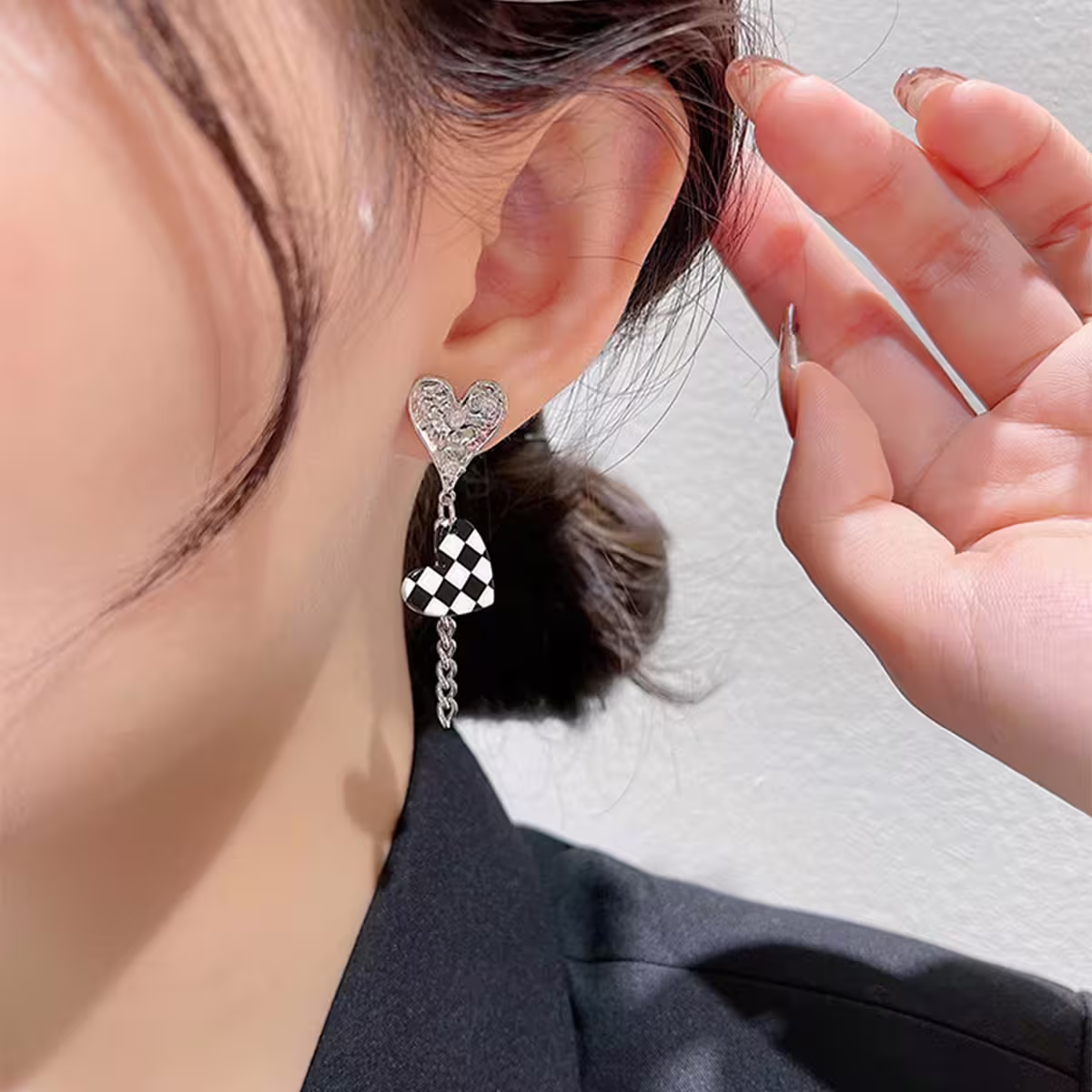 黑白格紋小熊愛心×不對稱吊墜耳環-第5張