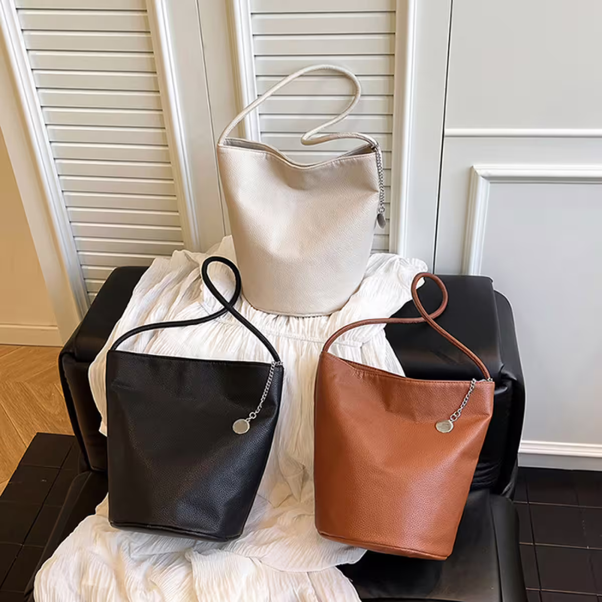 皮革圓身水桶包×肩背包×黑色-第6張