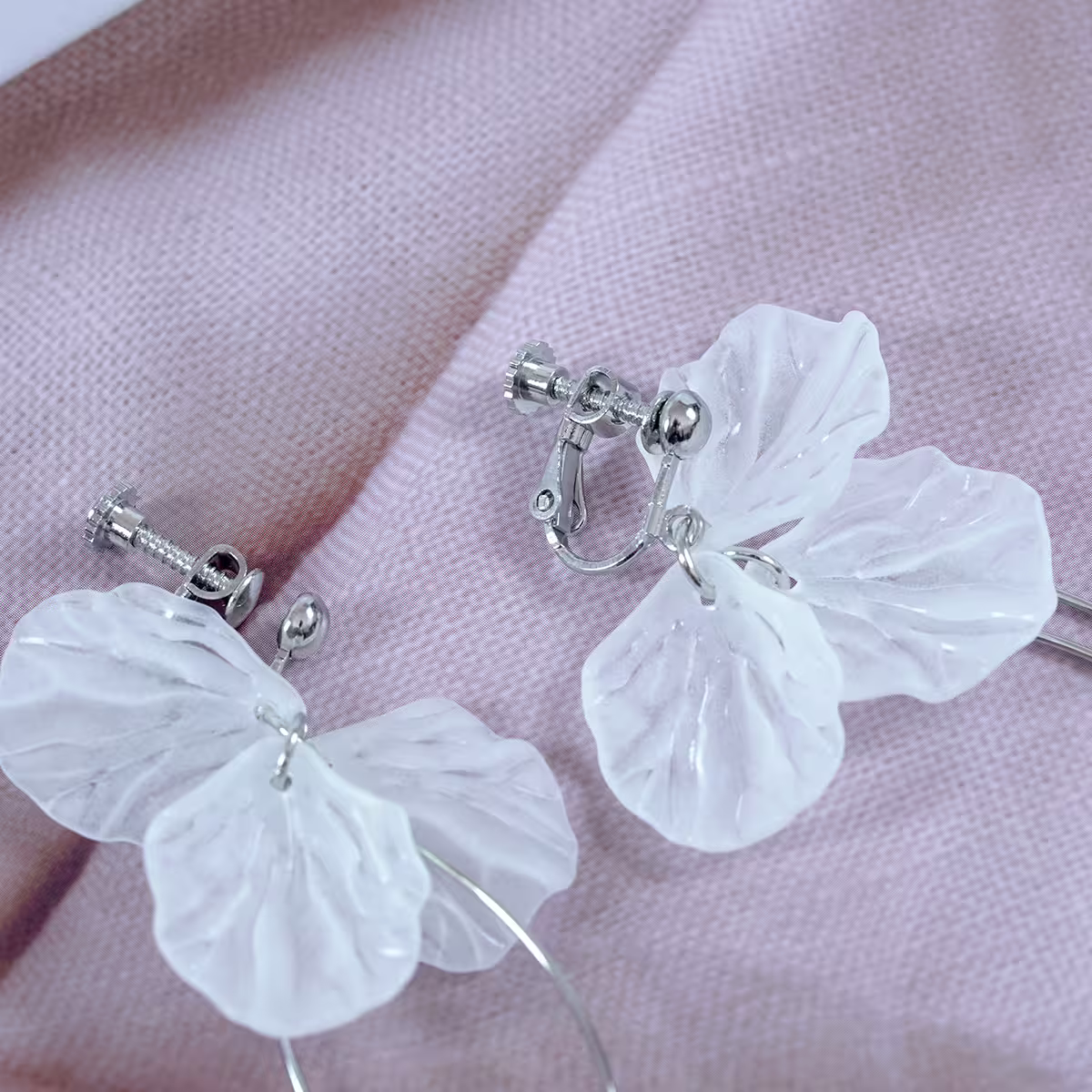 白花瓣波浪線條×螺旋耳夾-第4張