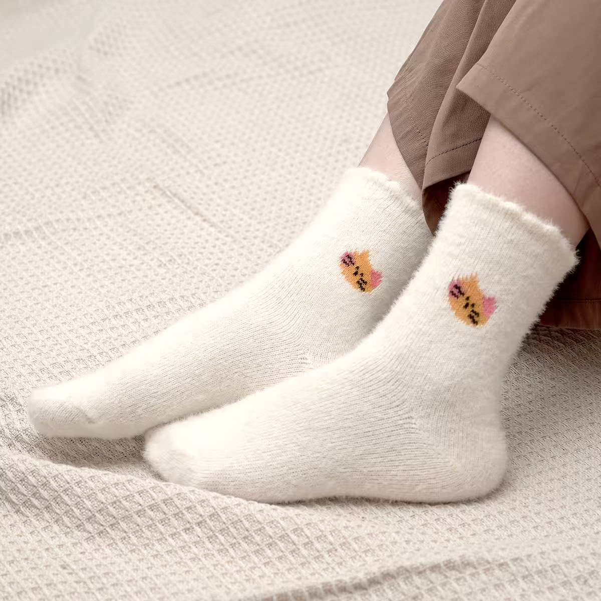 兔貓白色毛襪&times;中筒襪&times;二雙套件襪子組-第6張