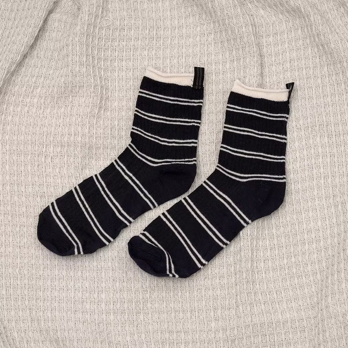 素面條紋後標牌&times;低筒襪&times;三雙套件襪子組-第3張