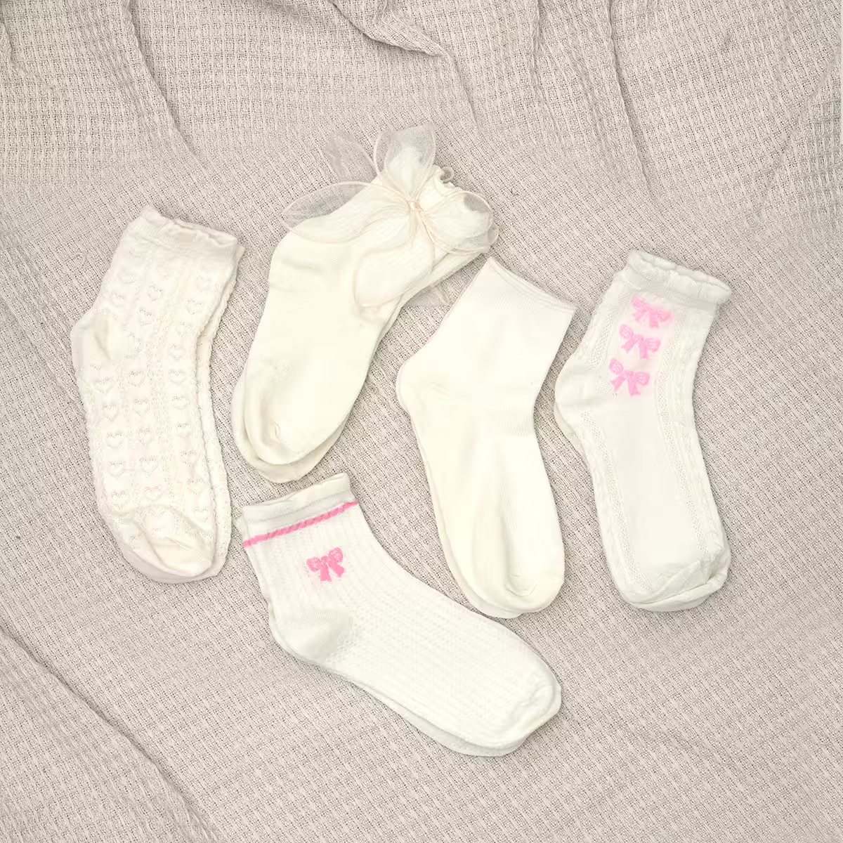 白粉蝴蝶結&times;中筒襪&times;五雙套件襪子組-第1張