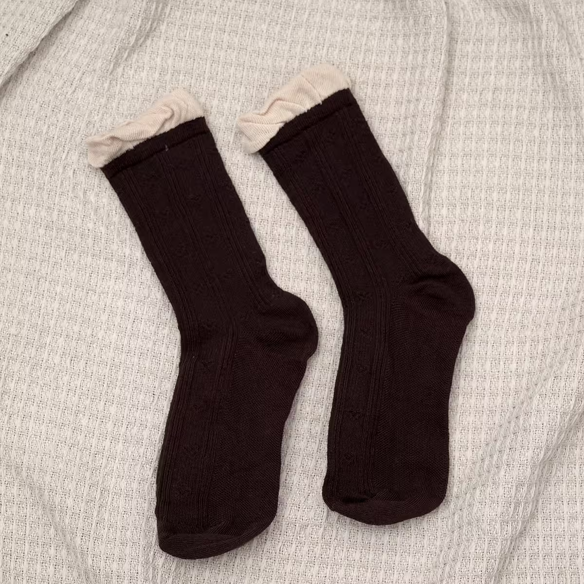 荷葉邊素面&times;中筒襪&times;四雙套件襪子組-第4張