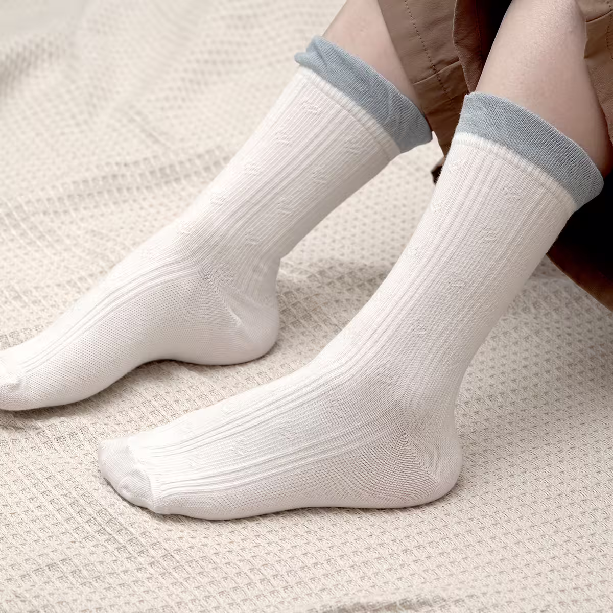 荷葉邊素面&times;中筒襪&times;四雙套件襪子組-第6張