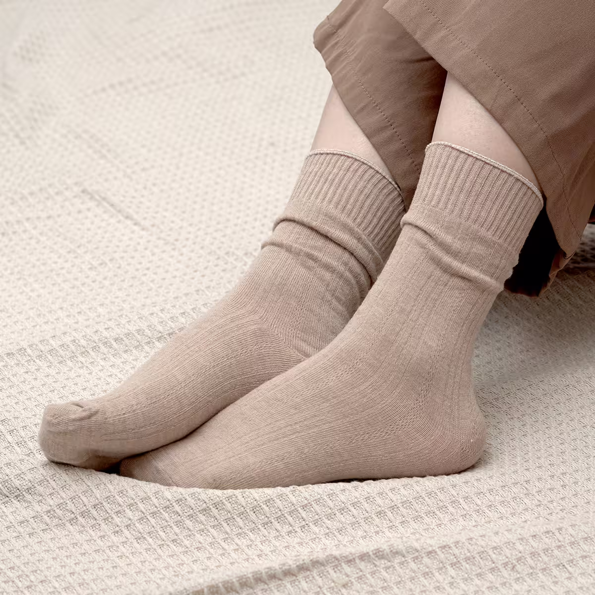 暖色系素面&times;中筒襪&times;四雙套件襪子組-第6張