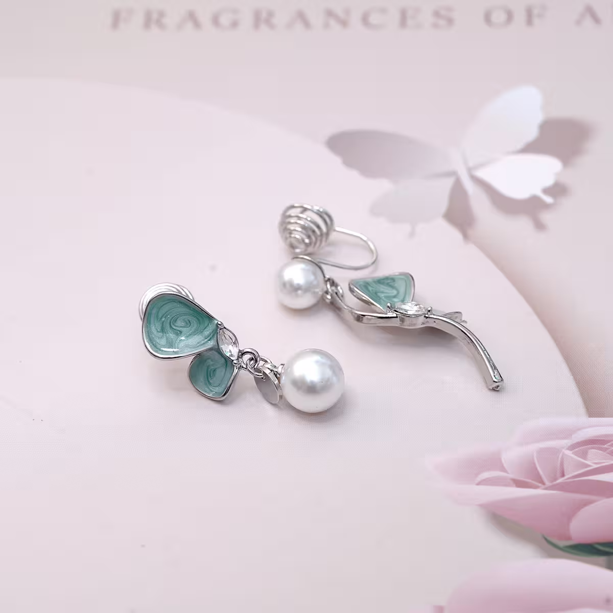 是花似蝶&times;不對稱蚊香盤U型耳夾-第2張