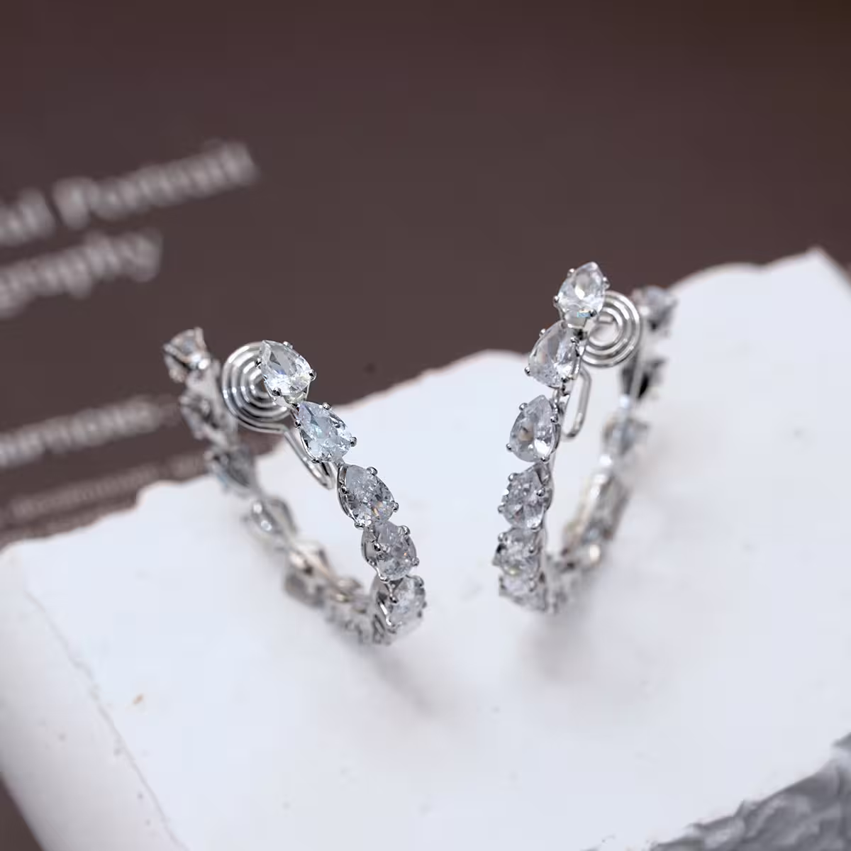 鑲鑽圓環&times;蚊香盤U型耳夾-第2張