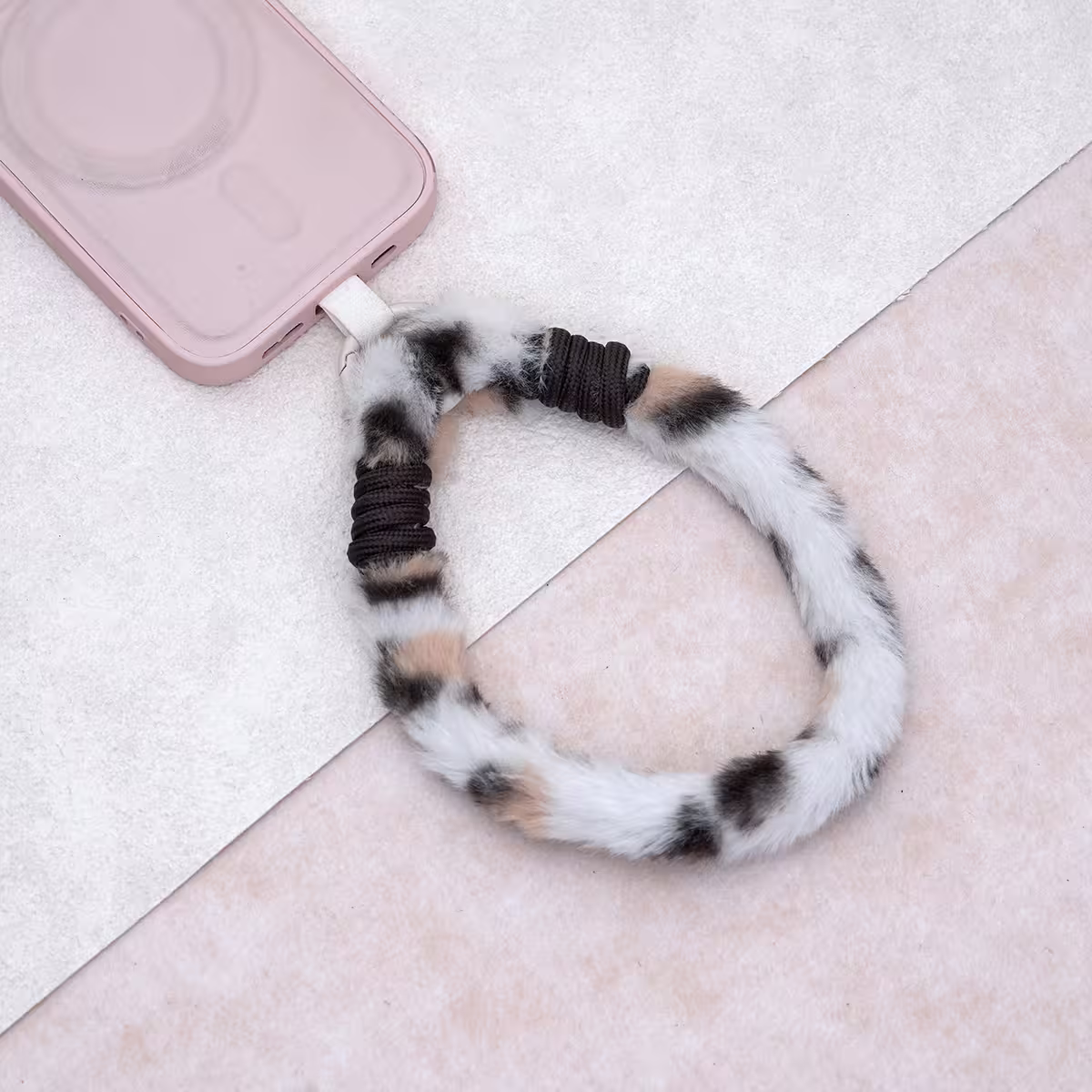 細款毛絨豹紋&times;手機腕帶掛繩&times;棕咖-第2張