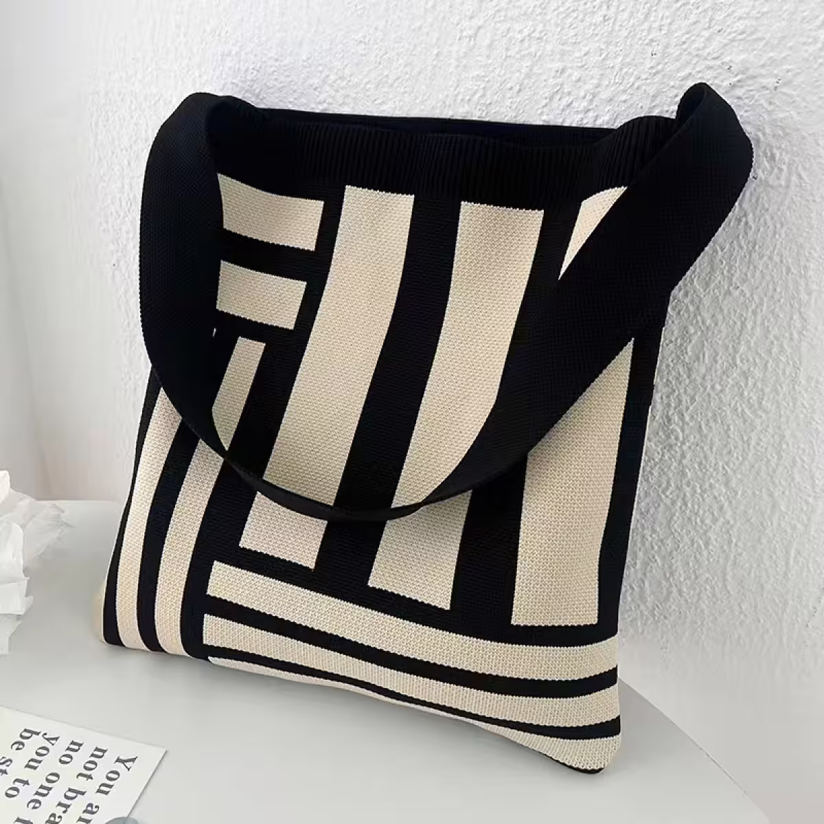 黑白線條&times;針織&times;單肩背包-第3張