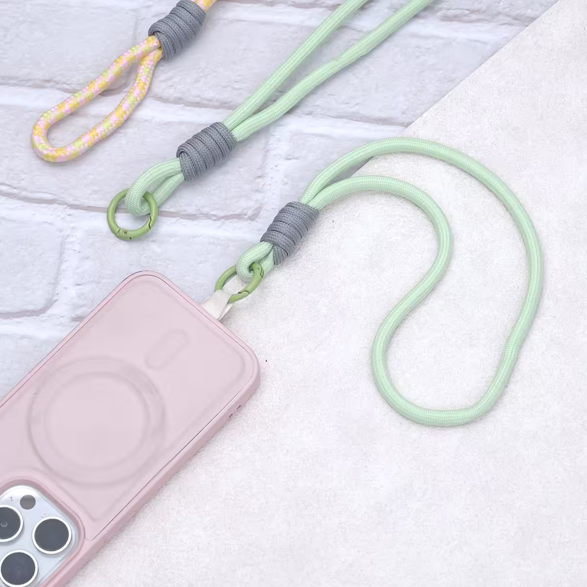 可延長運動風撞色&times;手機斜背&腕帶&times;兩用掛繩&times;黃綠紋理-第6張