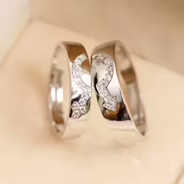 男生女生配×情侶對戒