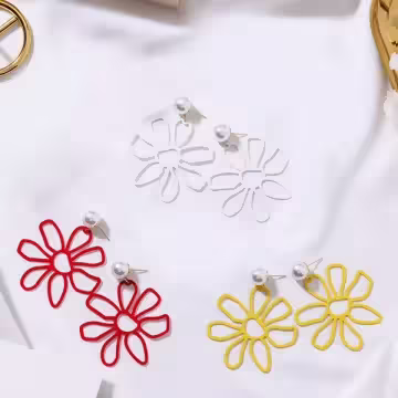 珍珠鏤空大花瓣×吊墜耳環×潔白