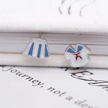 925銀針×水手制服×耳針.avif