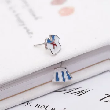 925銀針×水手制服×耳針.avif