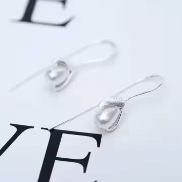 925銀針×花苞水滴珍珠×耳勾