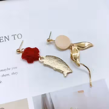 毛線小花紅鯉魚×不對稱吊墜耳環