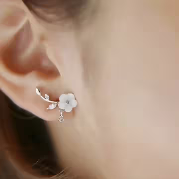 925銀針×小白花枝葉晶鑽×耳針